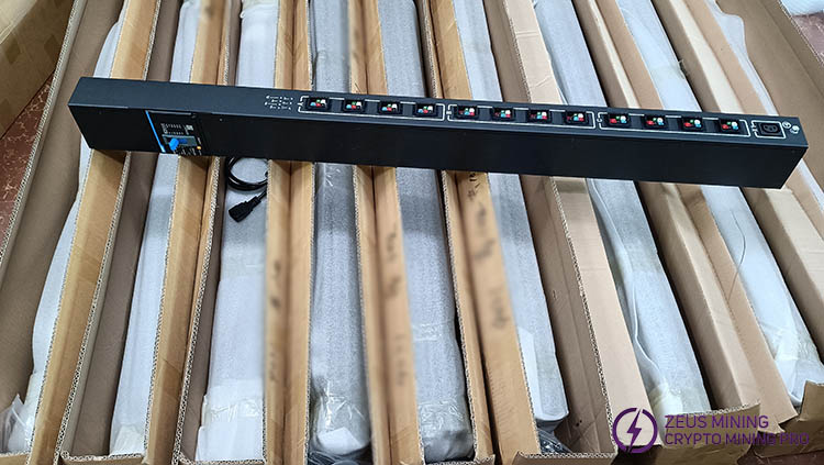 Antminer T21 PDU with C13 socket